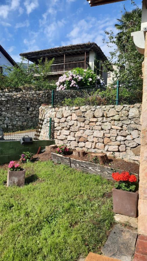 La Casa De Abajo Villa Llanes Kültér fotó