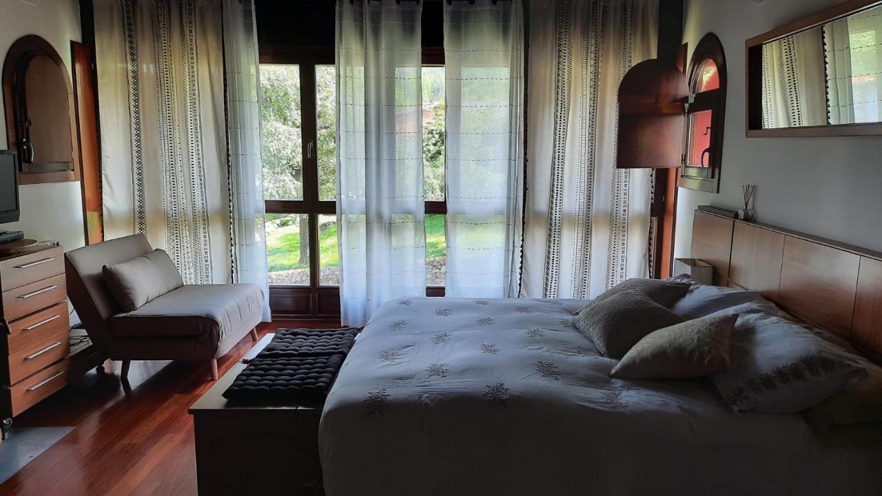 La Casa De Abajo Villa Llanes Kültér fotó