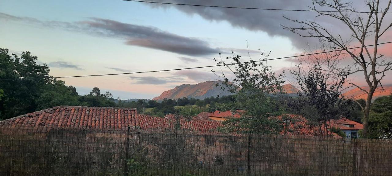 La Casa De Abajo Villa Llanes Kültér fotó