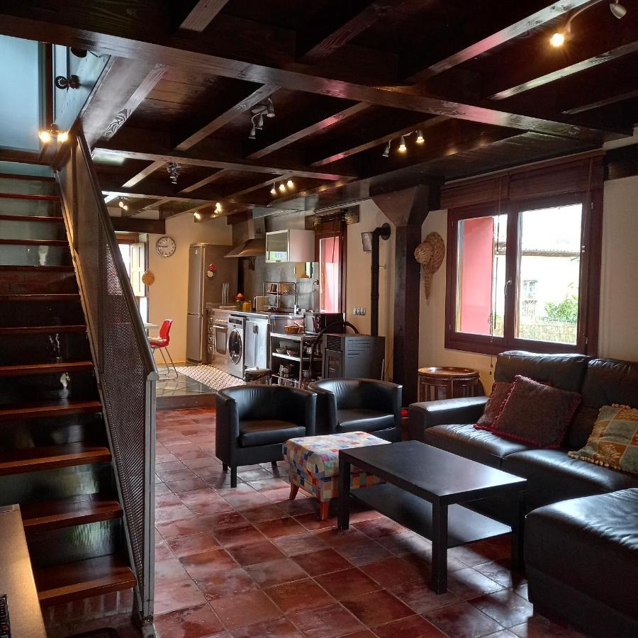 La Casa De Abajo Villa Llanes Kültér fotó